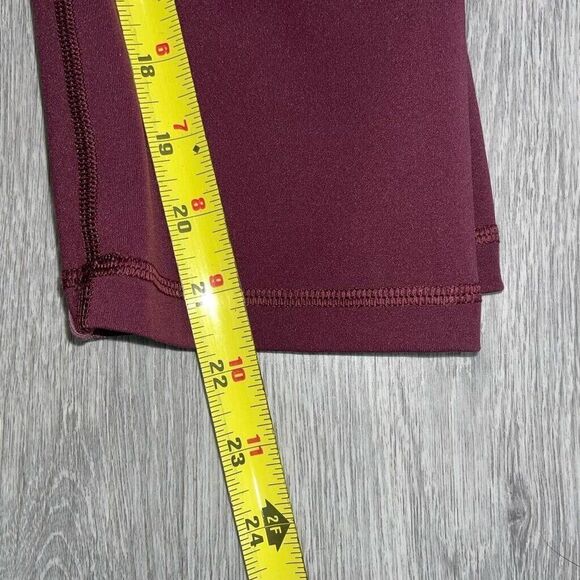 Lululemon Wunder Under Women’s 8 Crop High-Rise Flocked 21" Velvet Dark Adobe - Picture 9 of 10